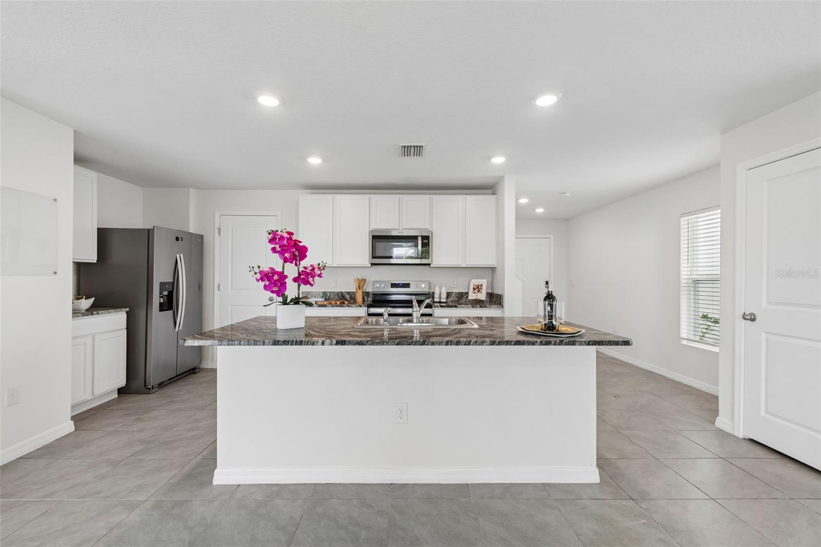 5254 ROCKY COAST PL — photo 6