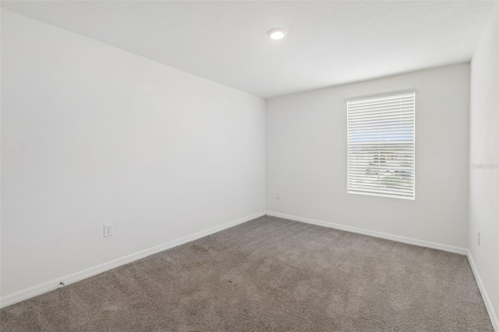 5254 ROCKY COAST PL — photo 35
