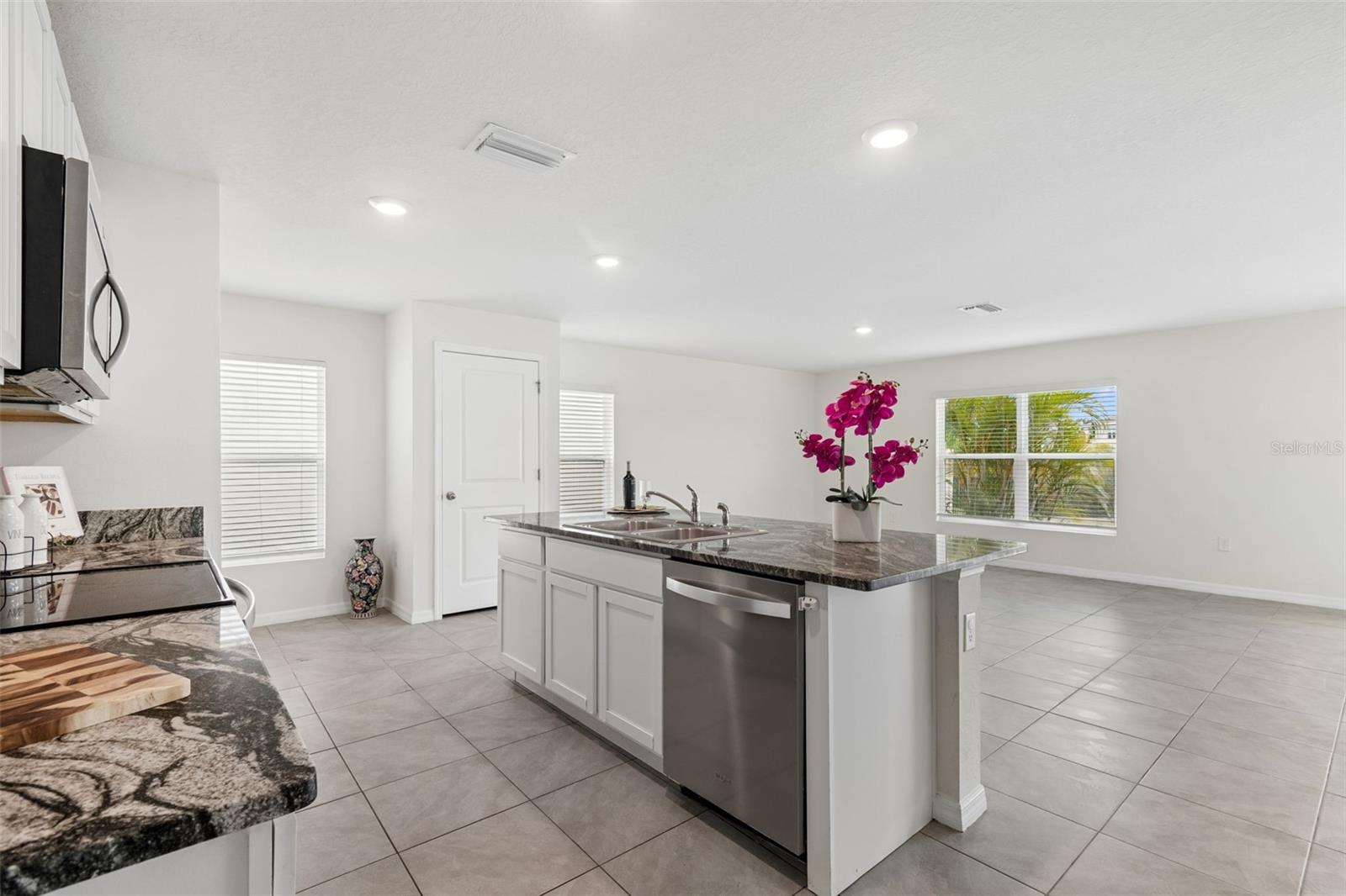 5254 ROCKY COAST PL — photo 14