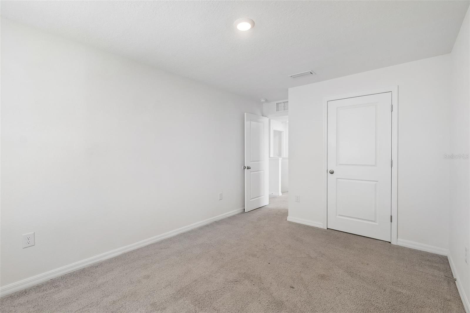 5254 ROCKY COAST PL — photo 36
