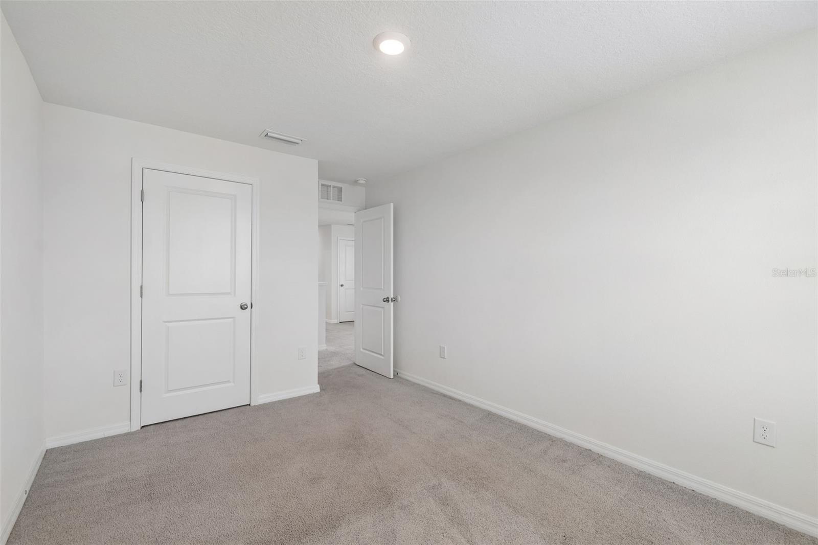 5254 ROCKY COAST PL — photo 34