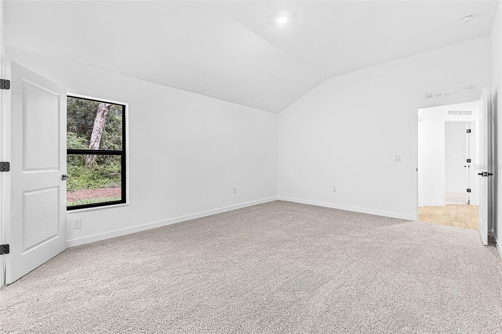 8014 LATOUR AVE — photo 14