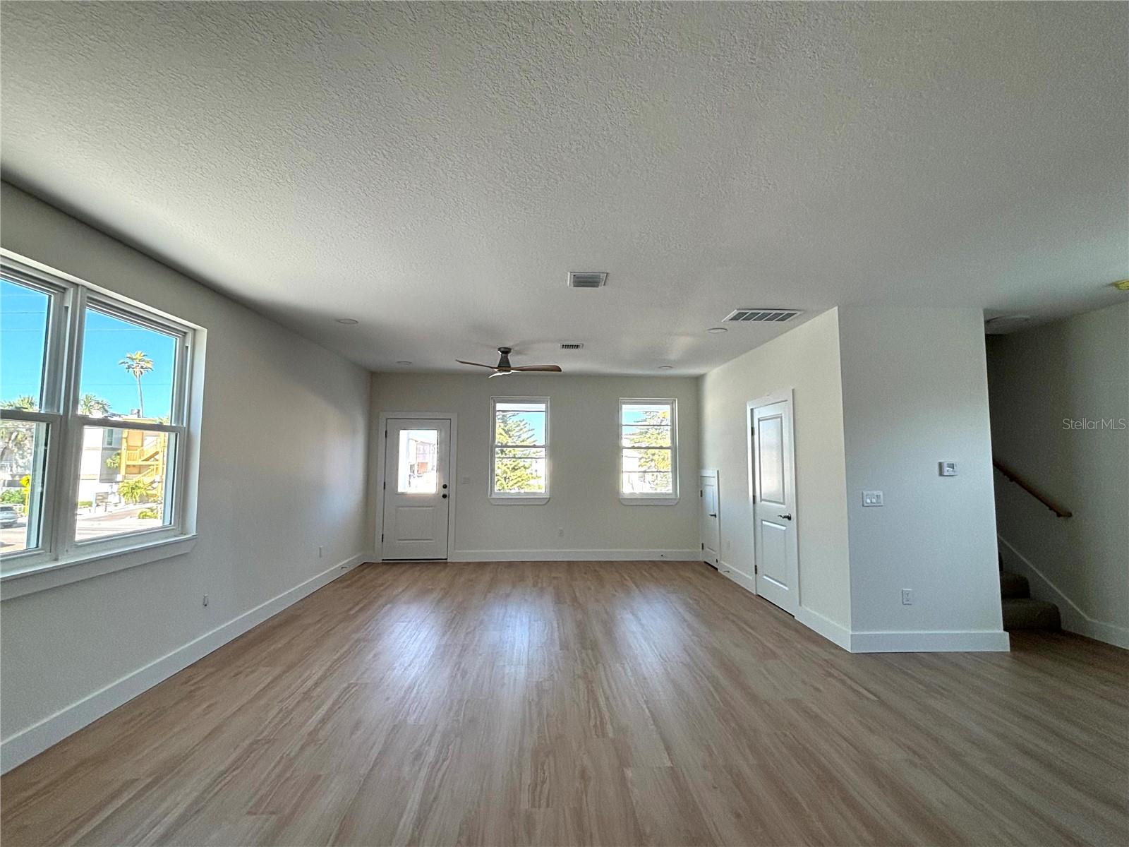 711 GULF BLVD — photo 3