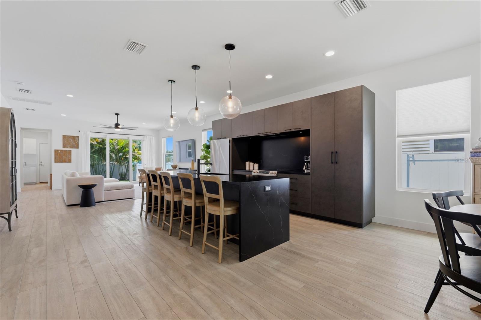 5160 DARTMOUTH AVE N — photo 10