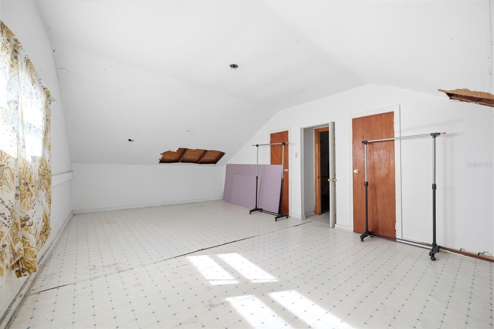 531 ATHENS ST — photo 44