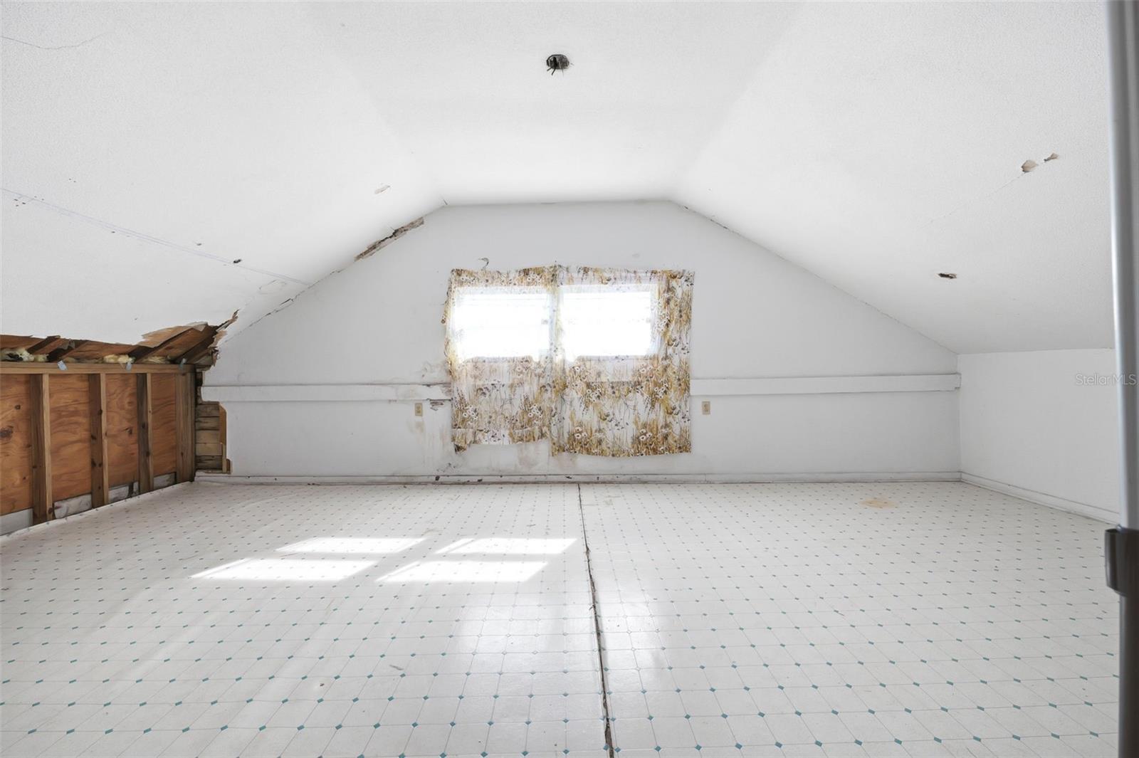 531 ATHENS ST — photo 43