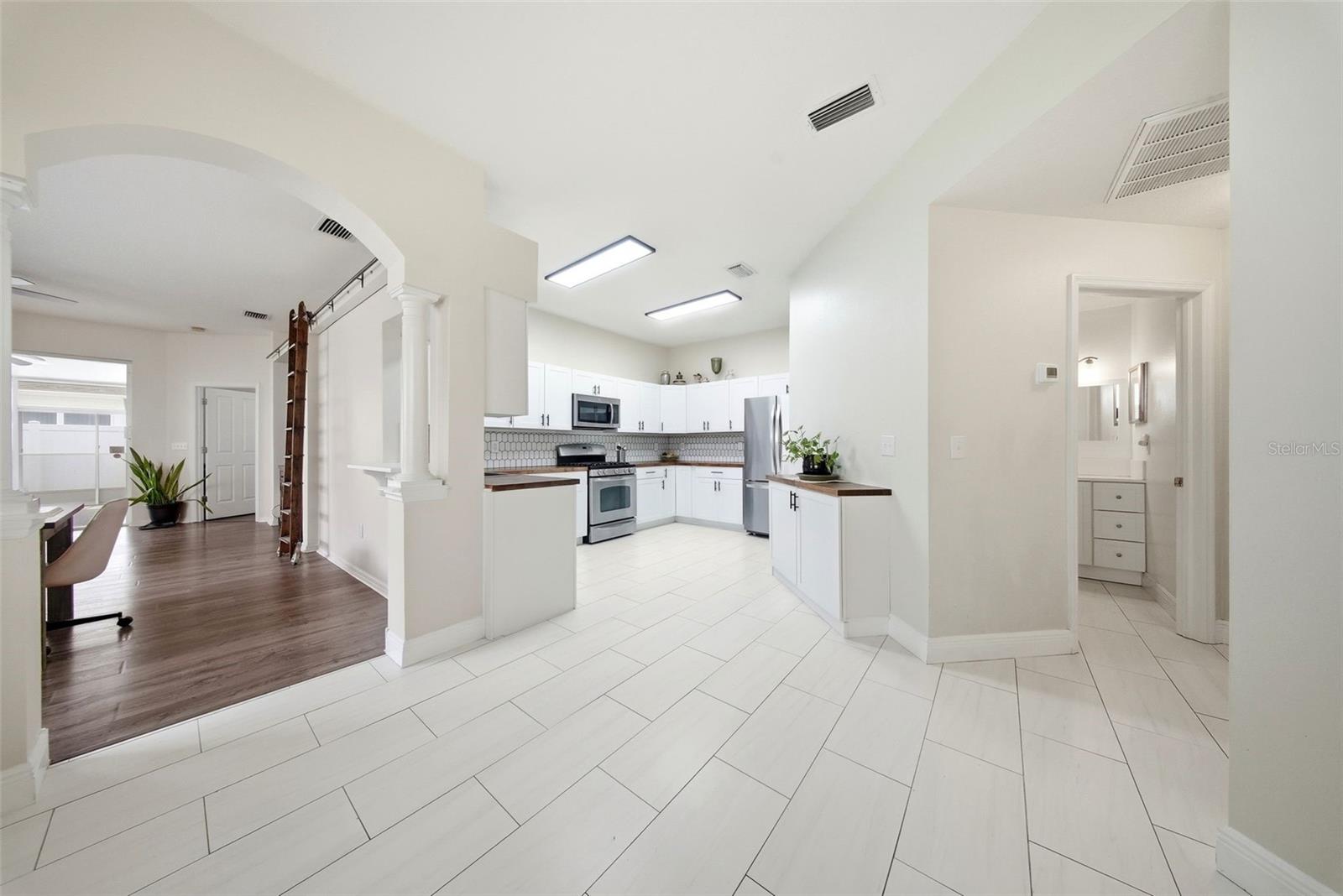 1902 ECHO POND PL — photo 15