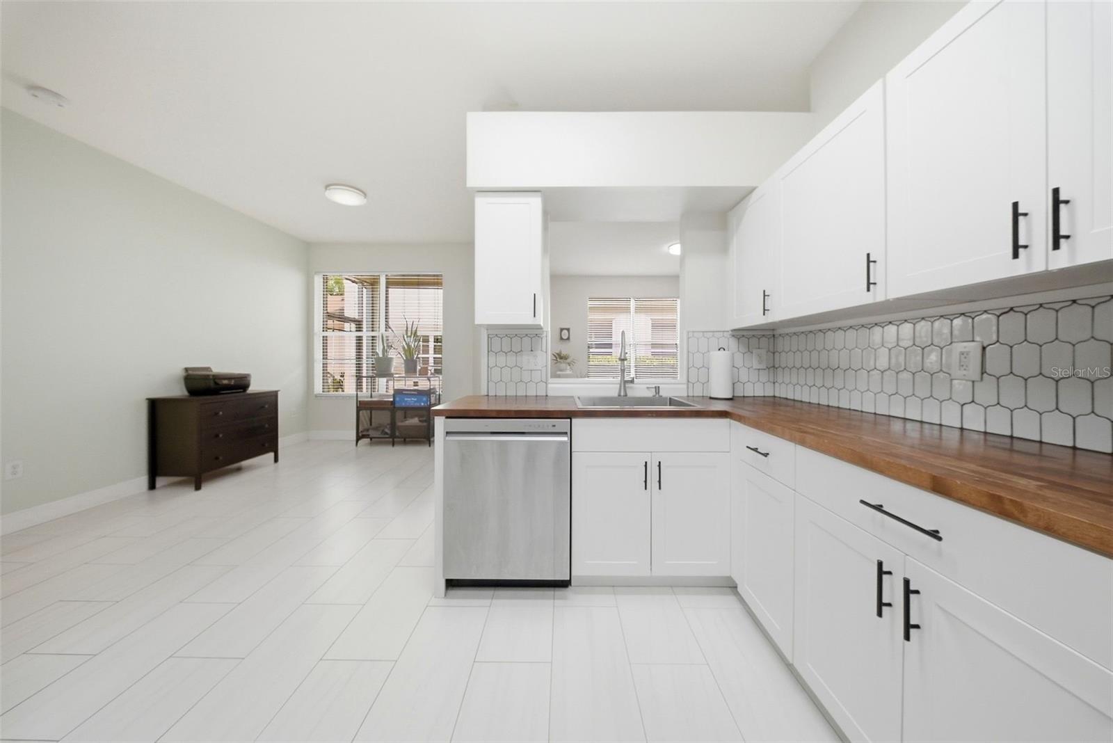 1902 ECHO POND PL — photo 16
