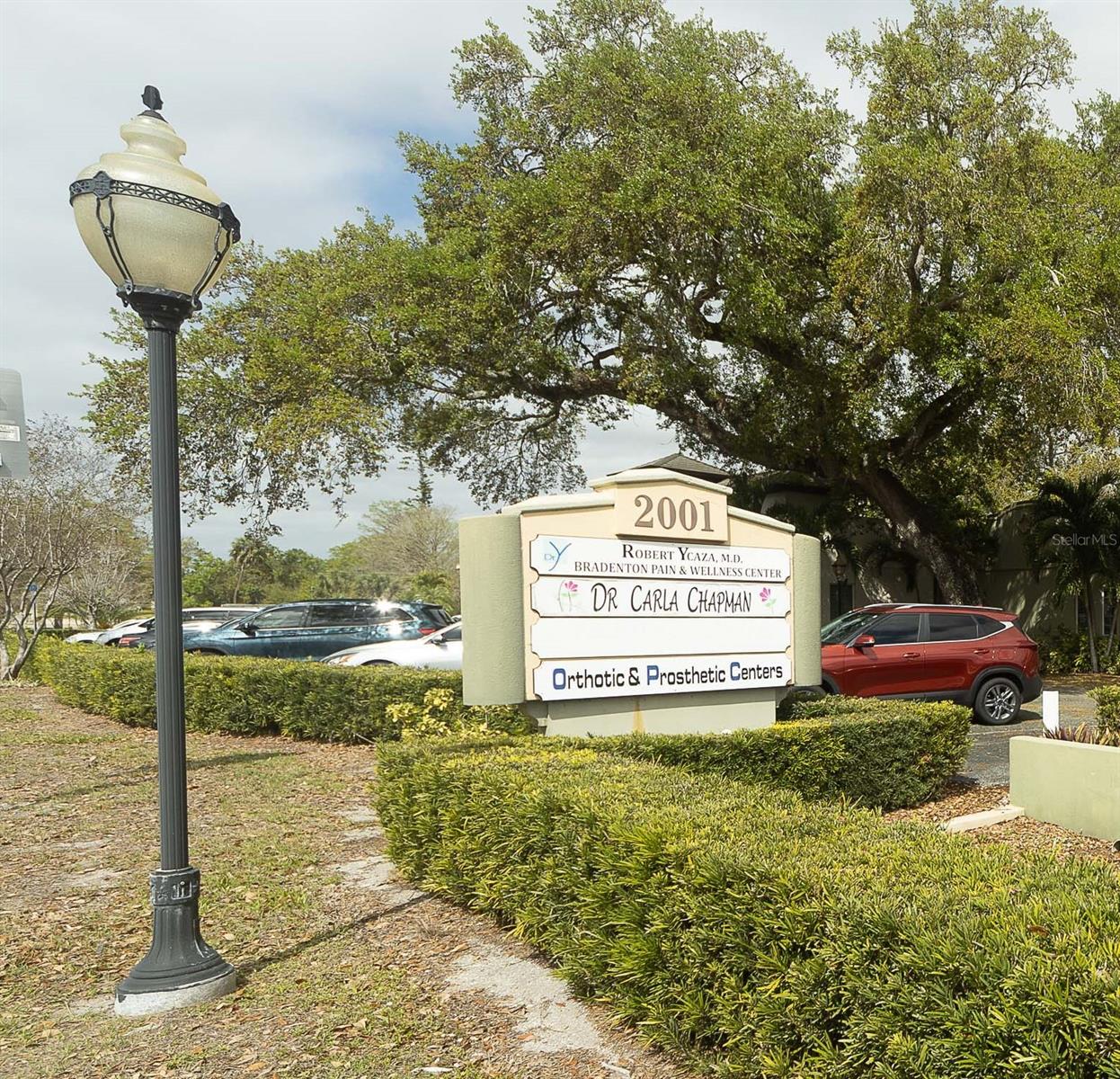 2001 MANATEE AVE E #104 — photo 3