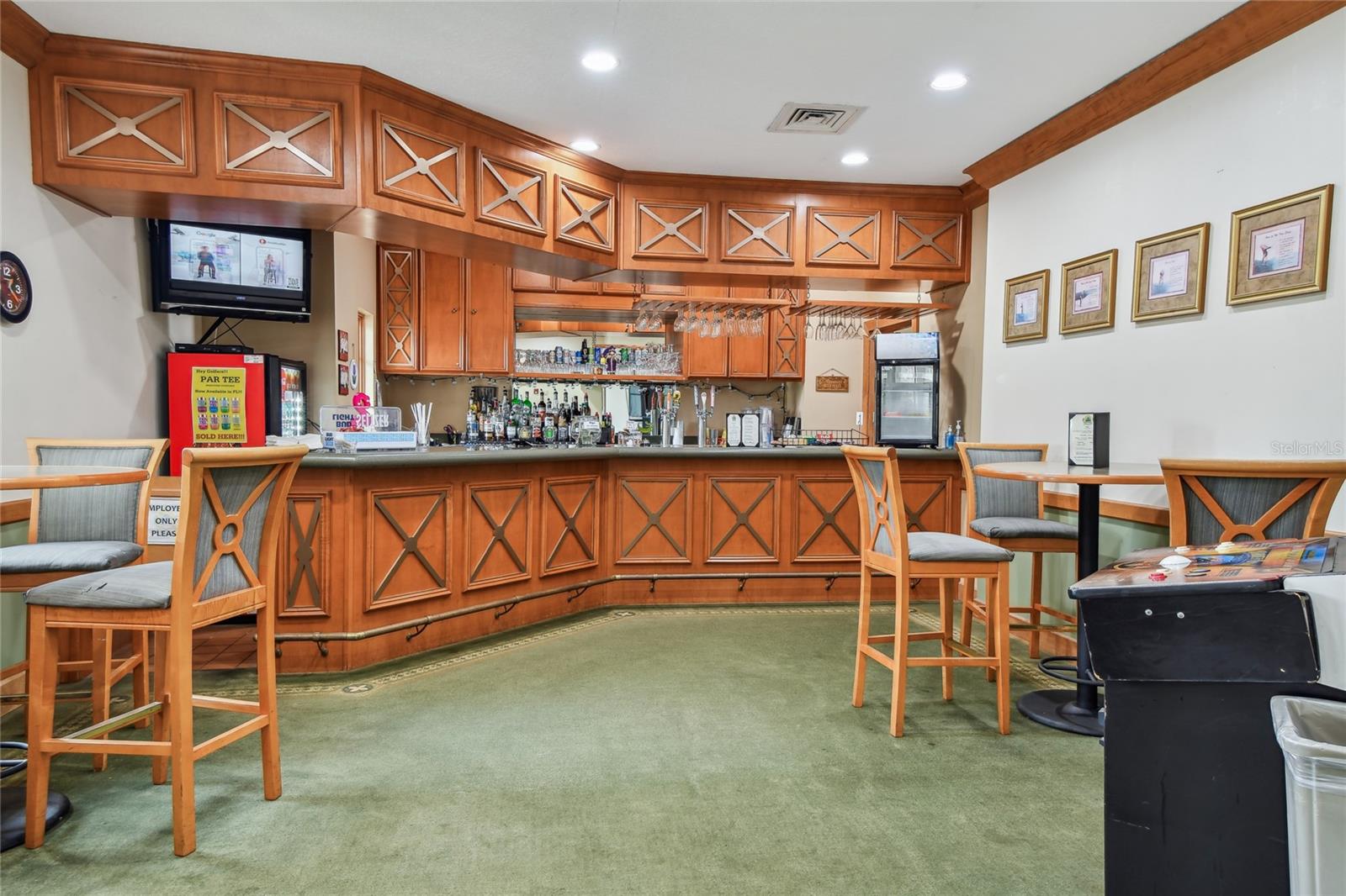 7224 CEDAR HOLLOW CIR — photo 25