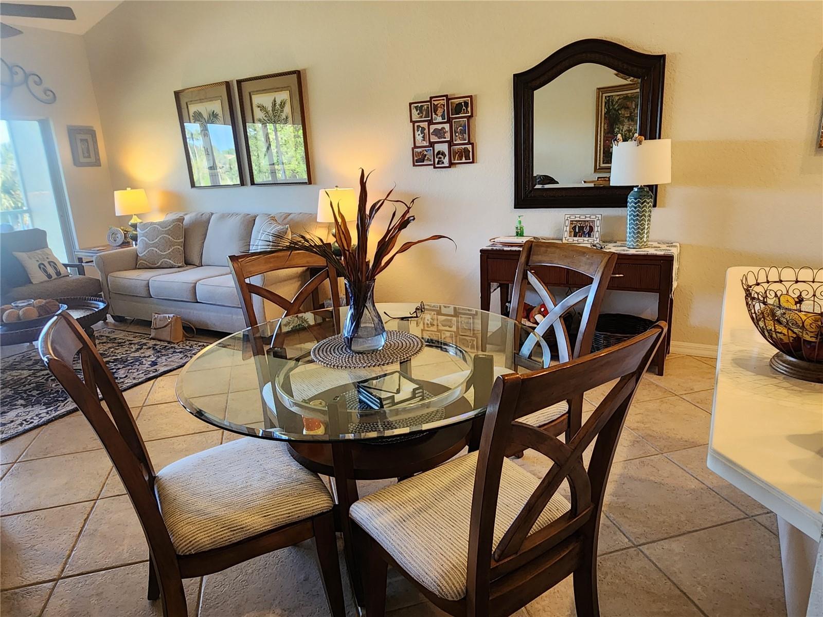 7224 CEDAR HOLLOW CIR — photo 6