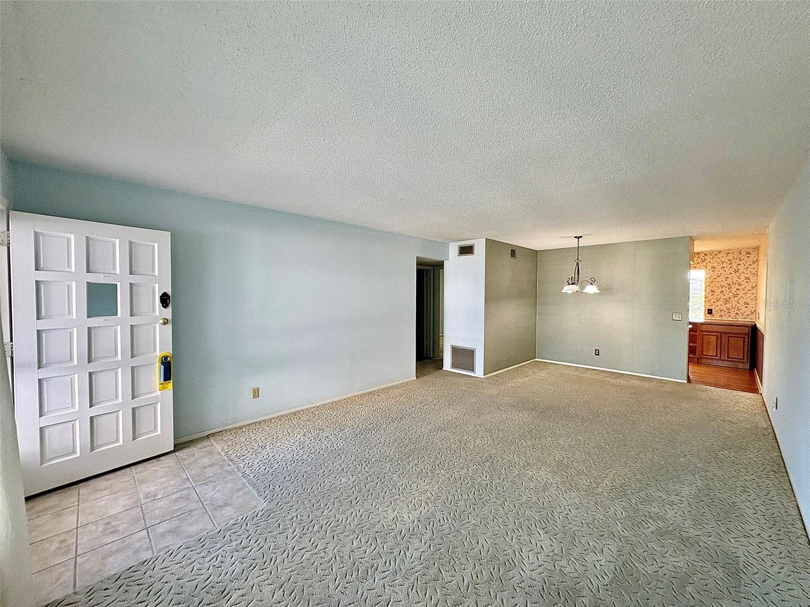 2428 COLUMBIA DR #36 — photo 7