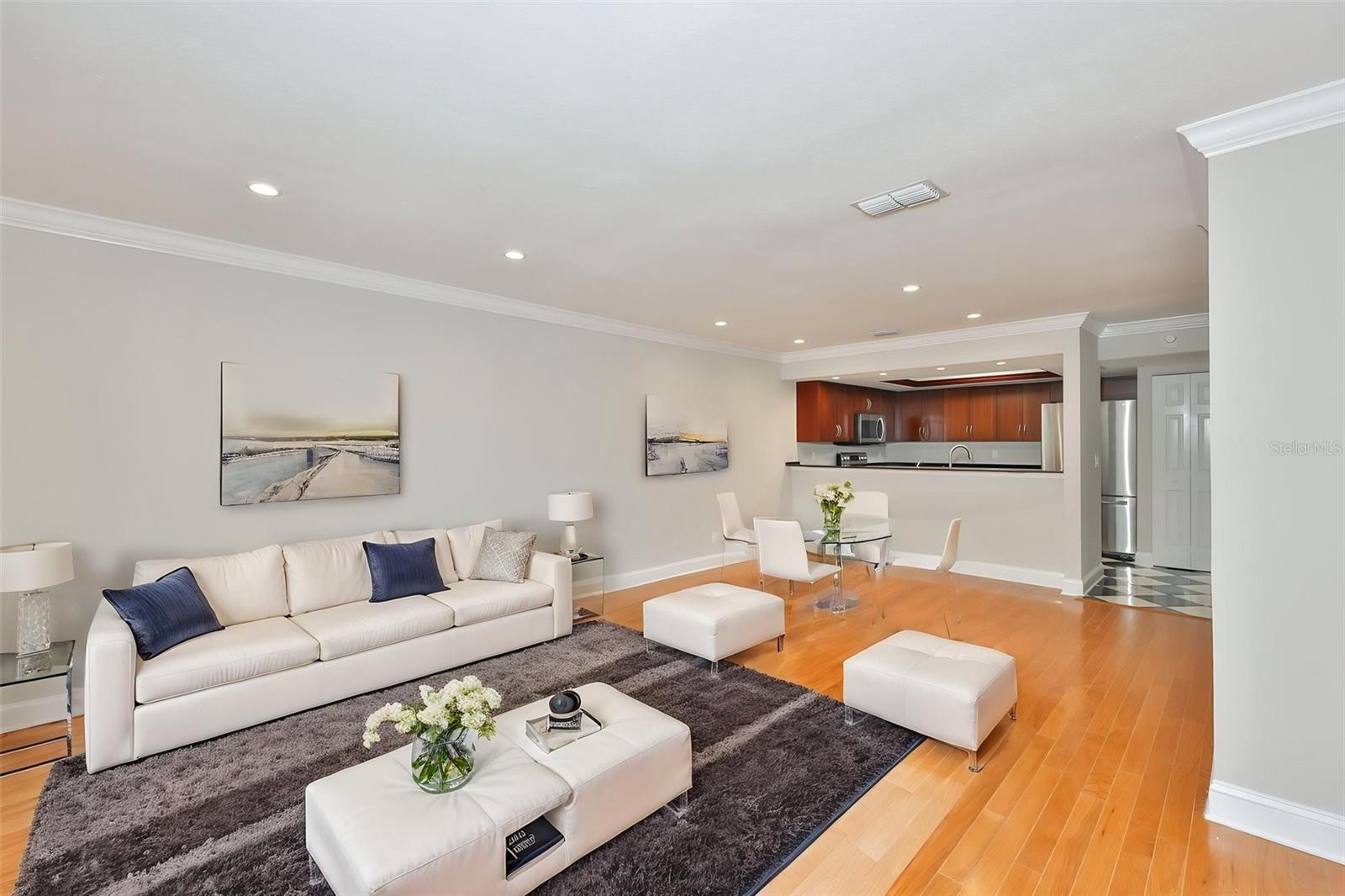 606 S GLEN AVE #10 — photo 8