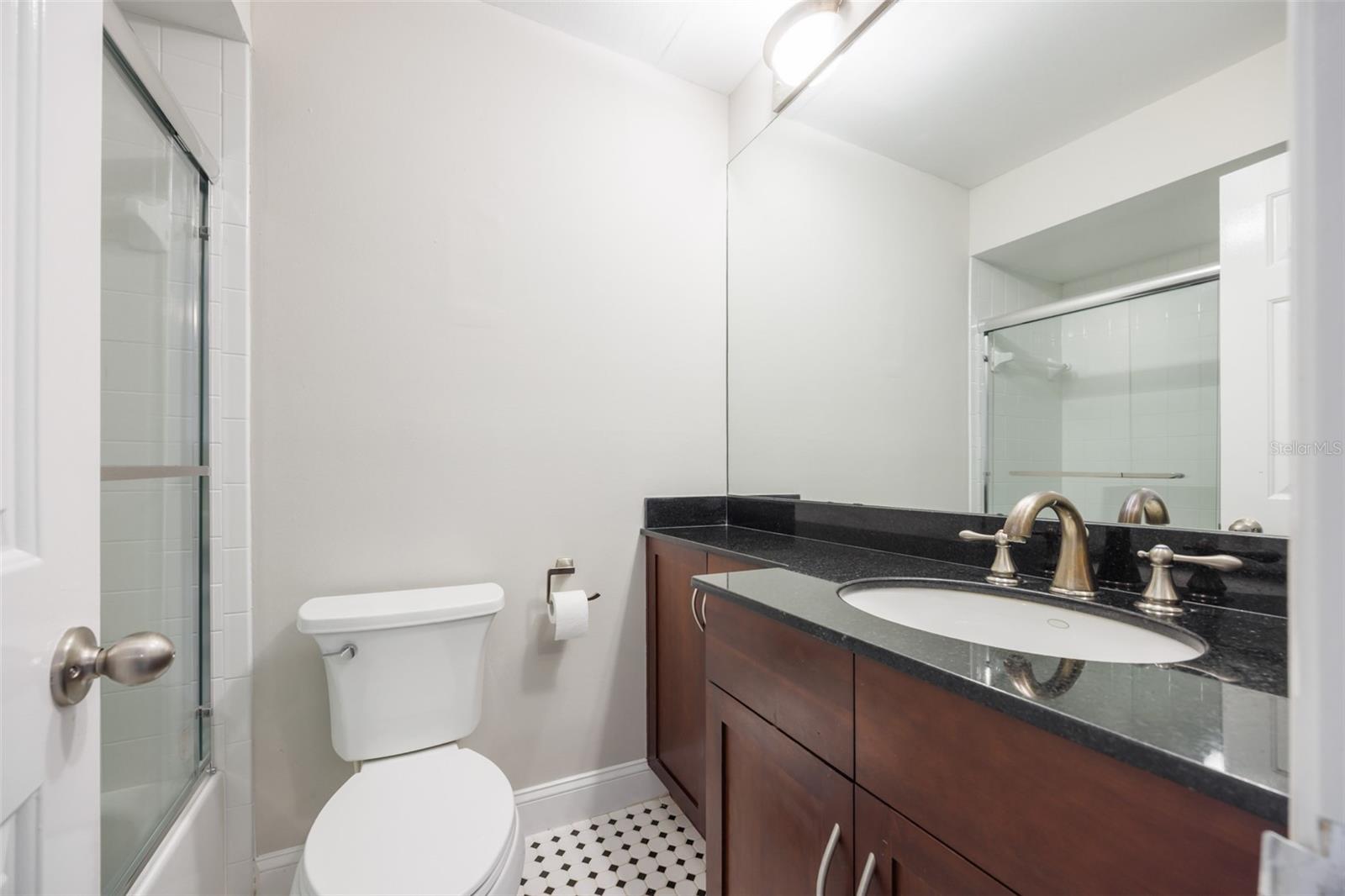 606 S GLEN AVE #10 — photo 29