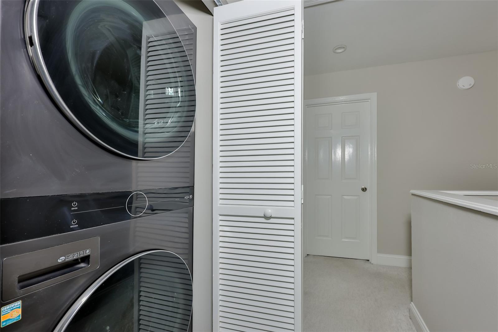 606 S GLEN AVE #10 — photo 32