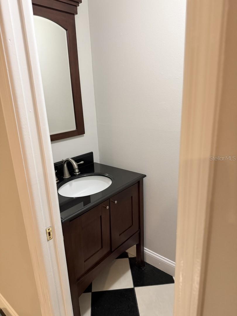 606 S GLEN AVE #10 — photo 33