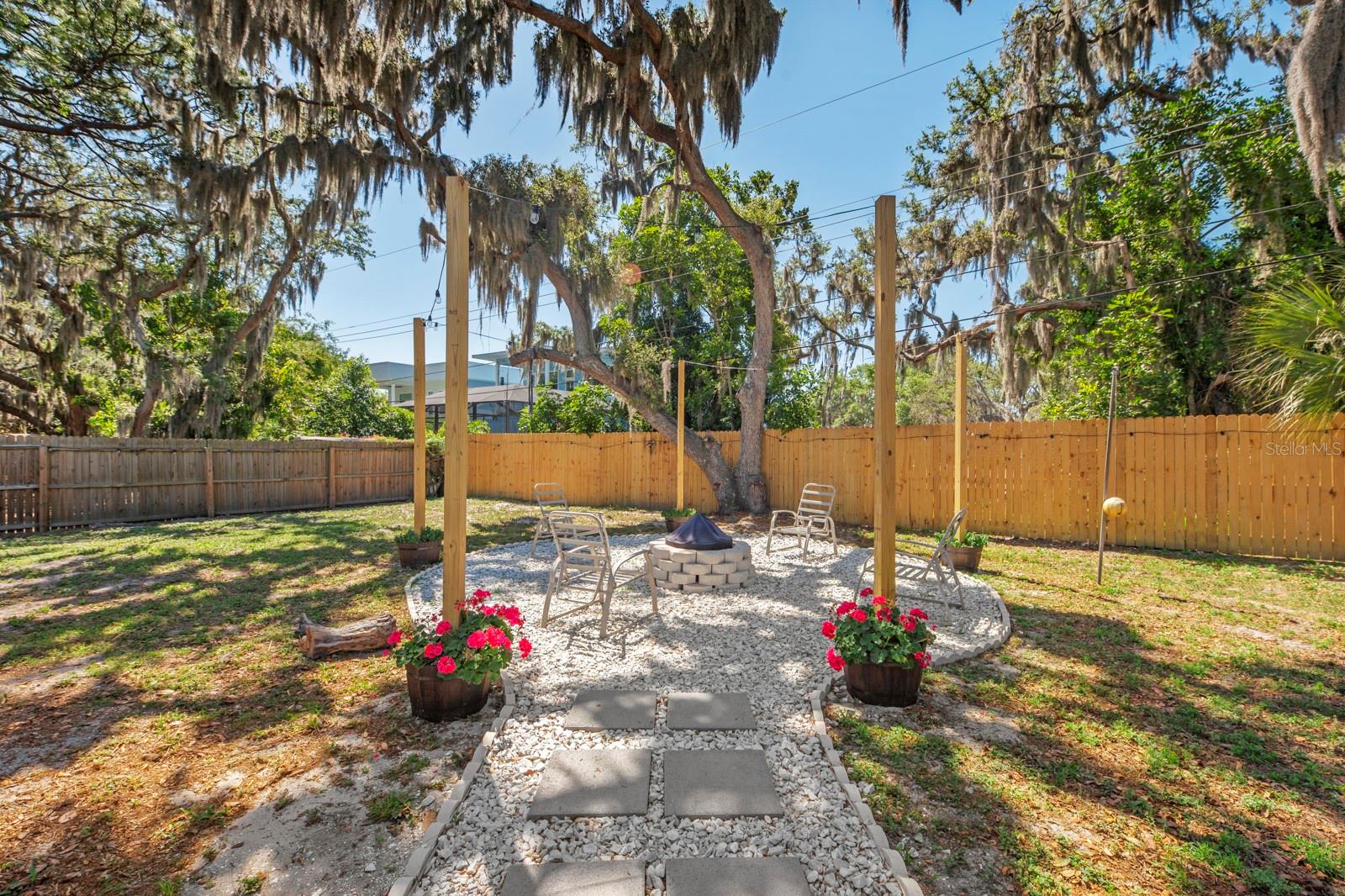2352 PALM TER — photo 49