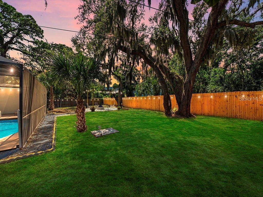 2352 PALM TER — photo 52