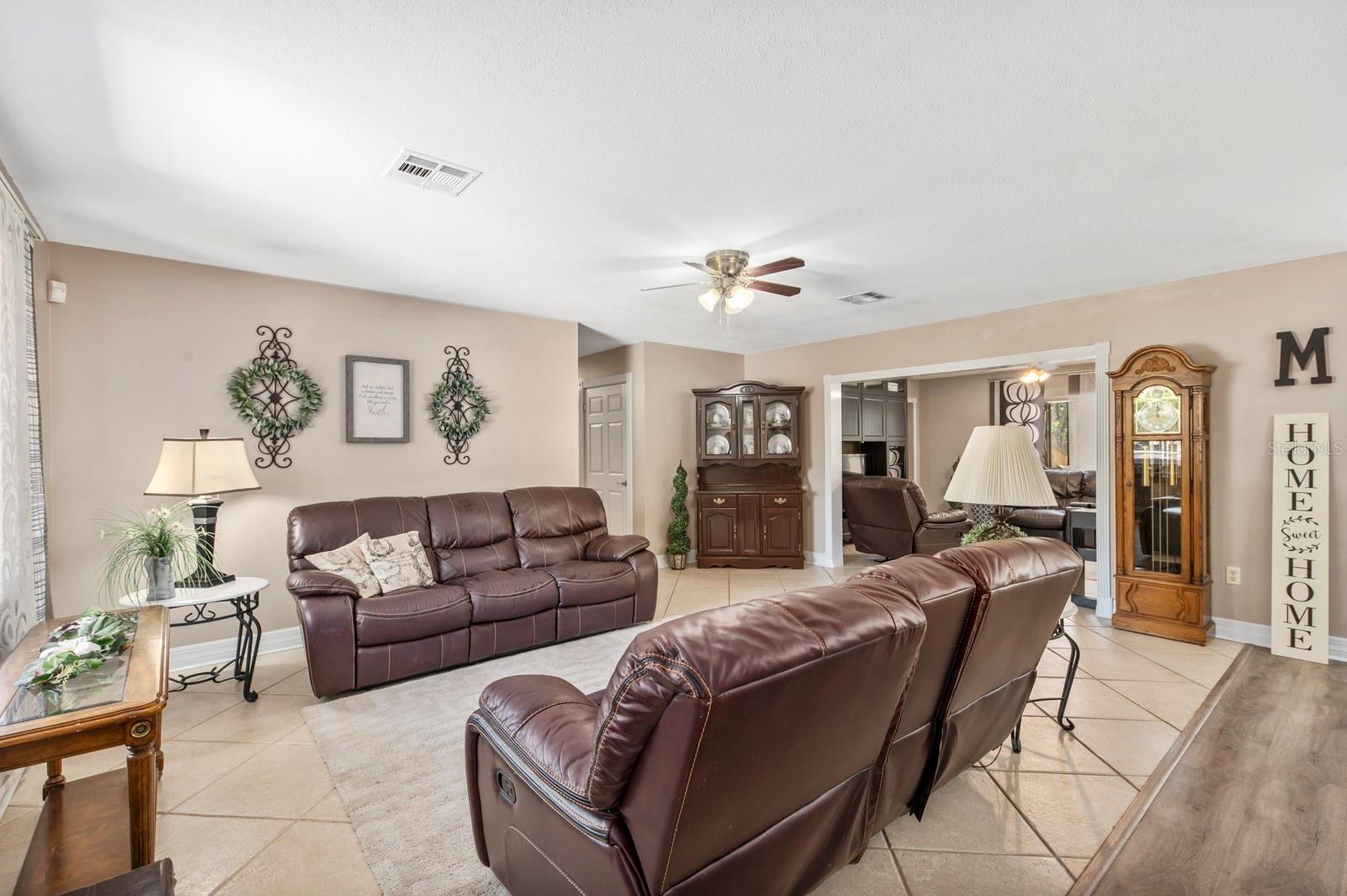 2352 PALM TER — photo 10