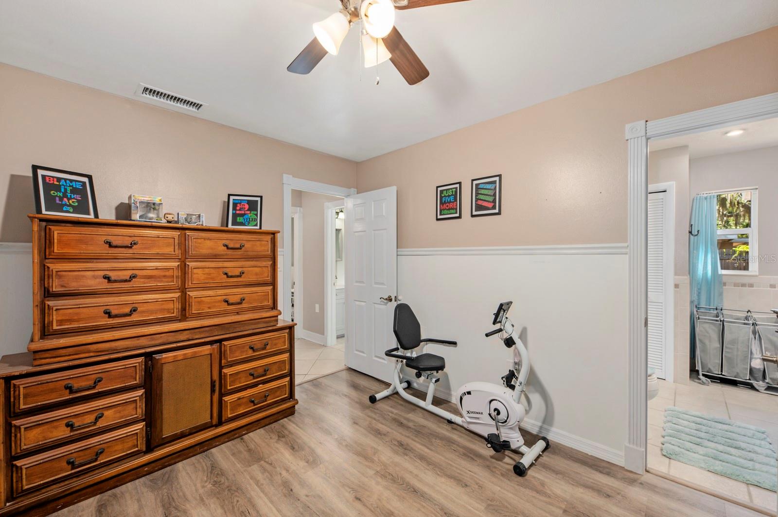 2352 PALM TER — photo 35