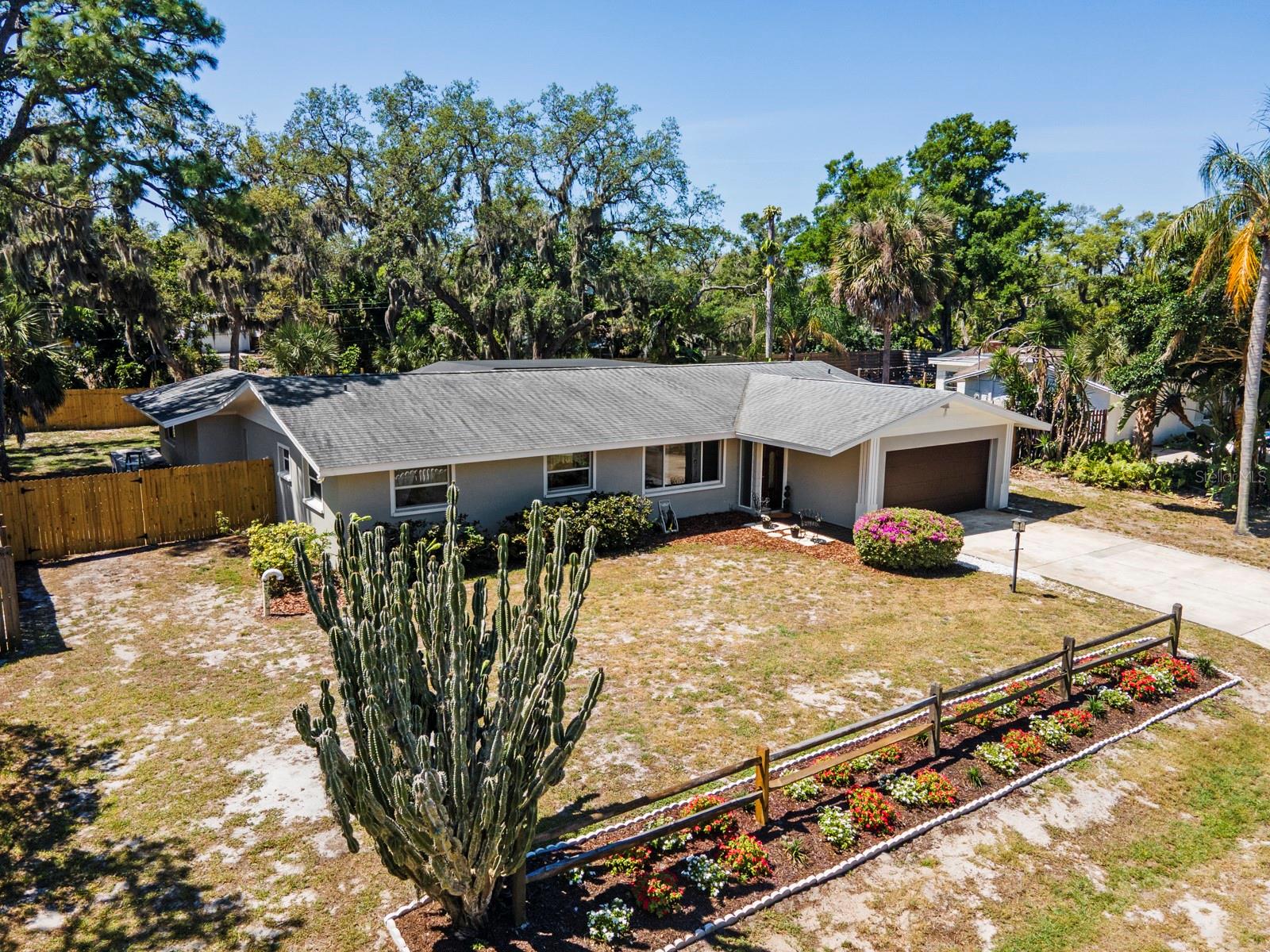 2352 PALM TER — photo 4