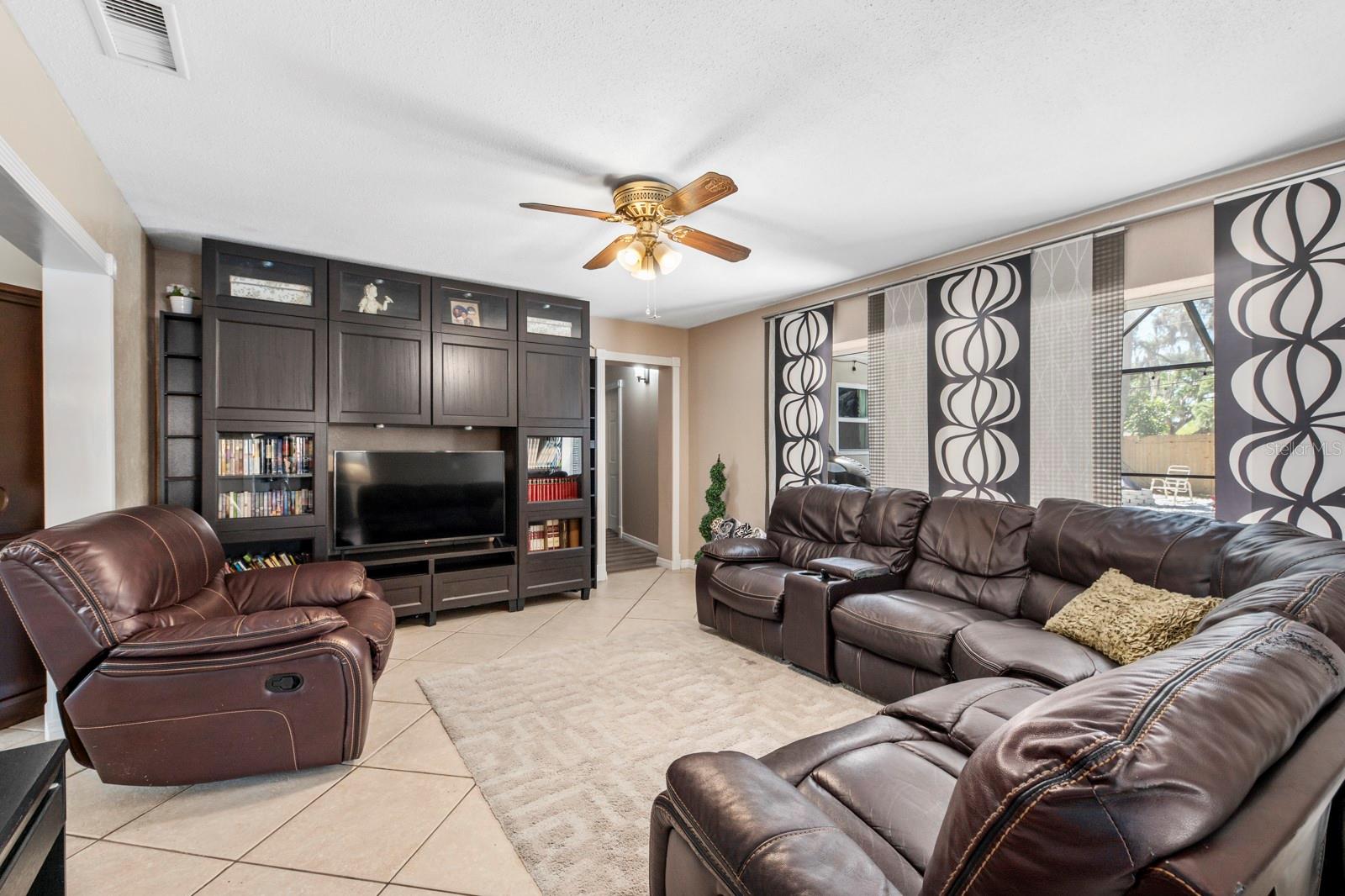 2352 PALM TER — photo 13