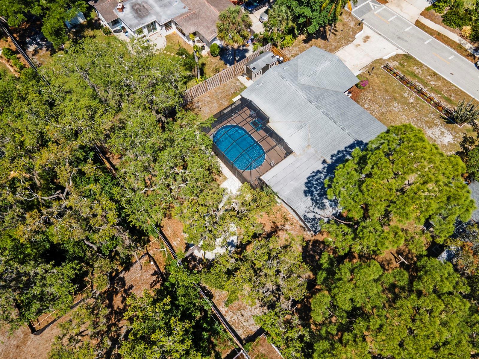 2352 PALM TER — photo 59