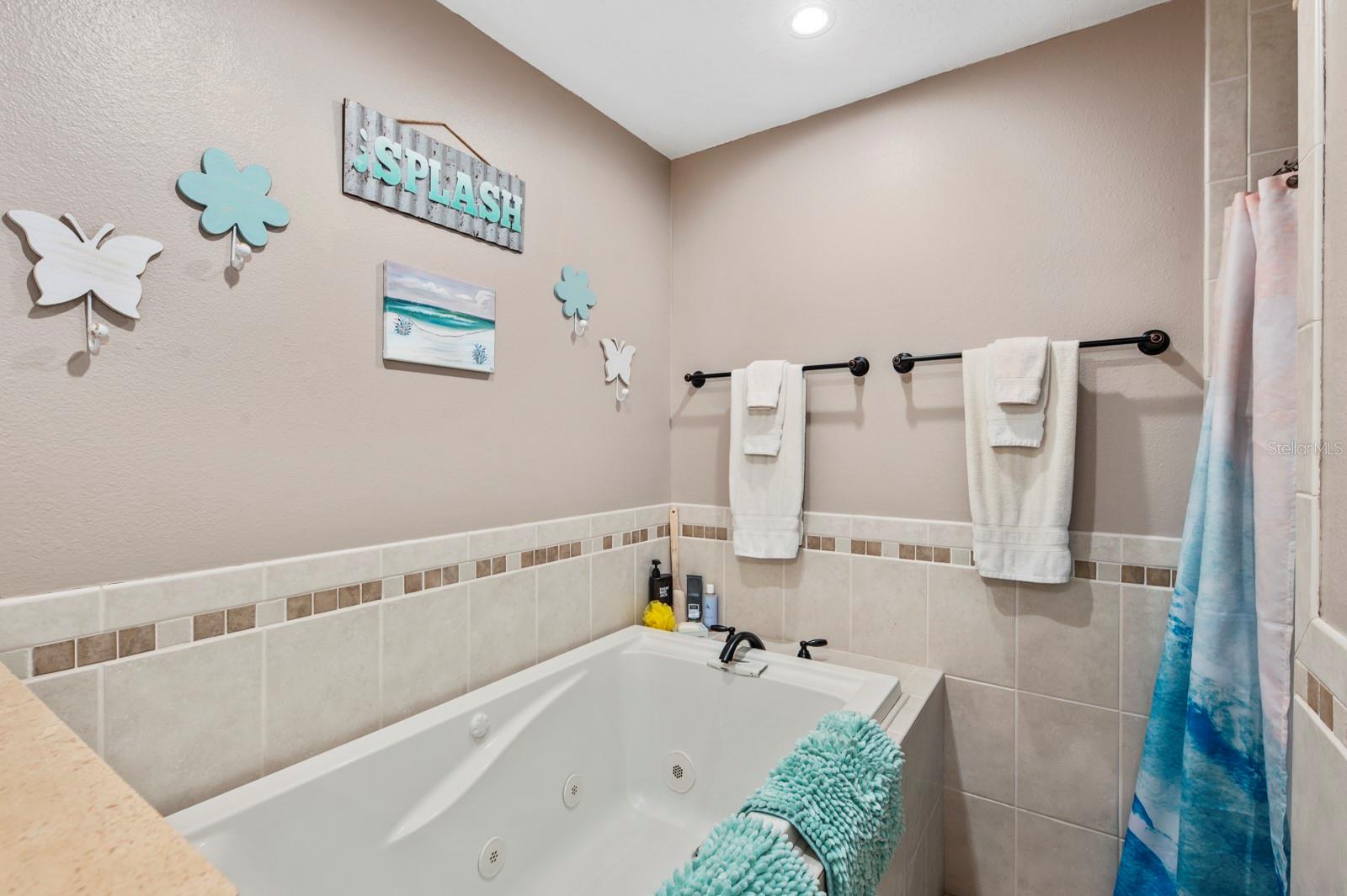 2352 PALM TER — photo 28