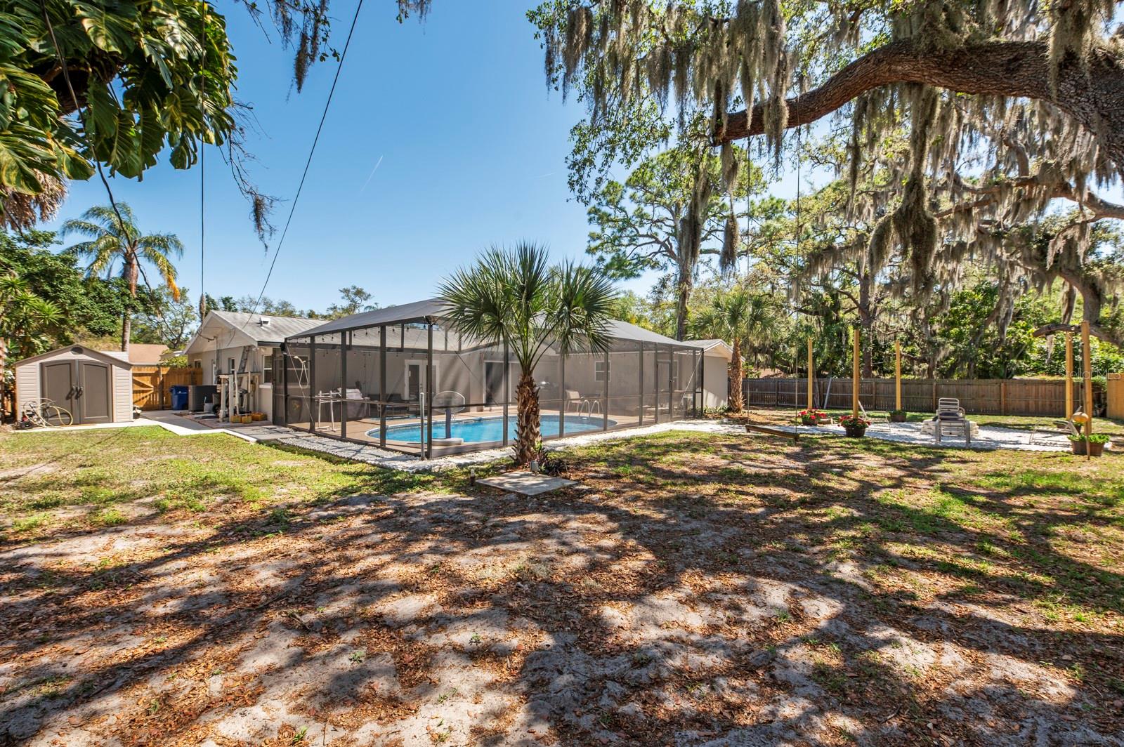 2352 PALM TER — photo 64