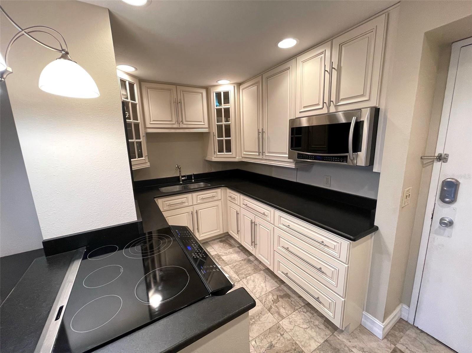 880 MANDALAY AVE #N610 — photo 26