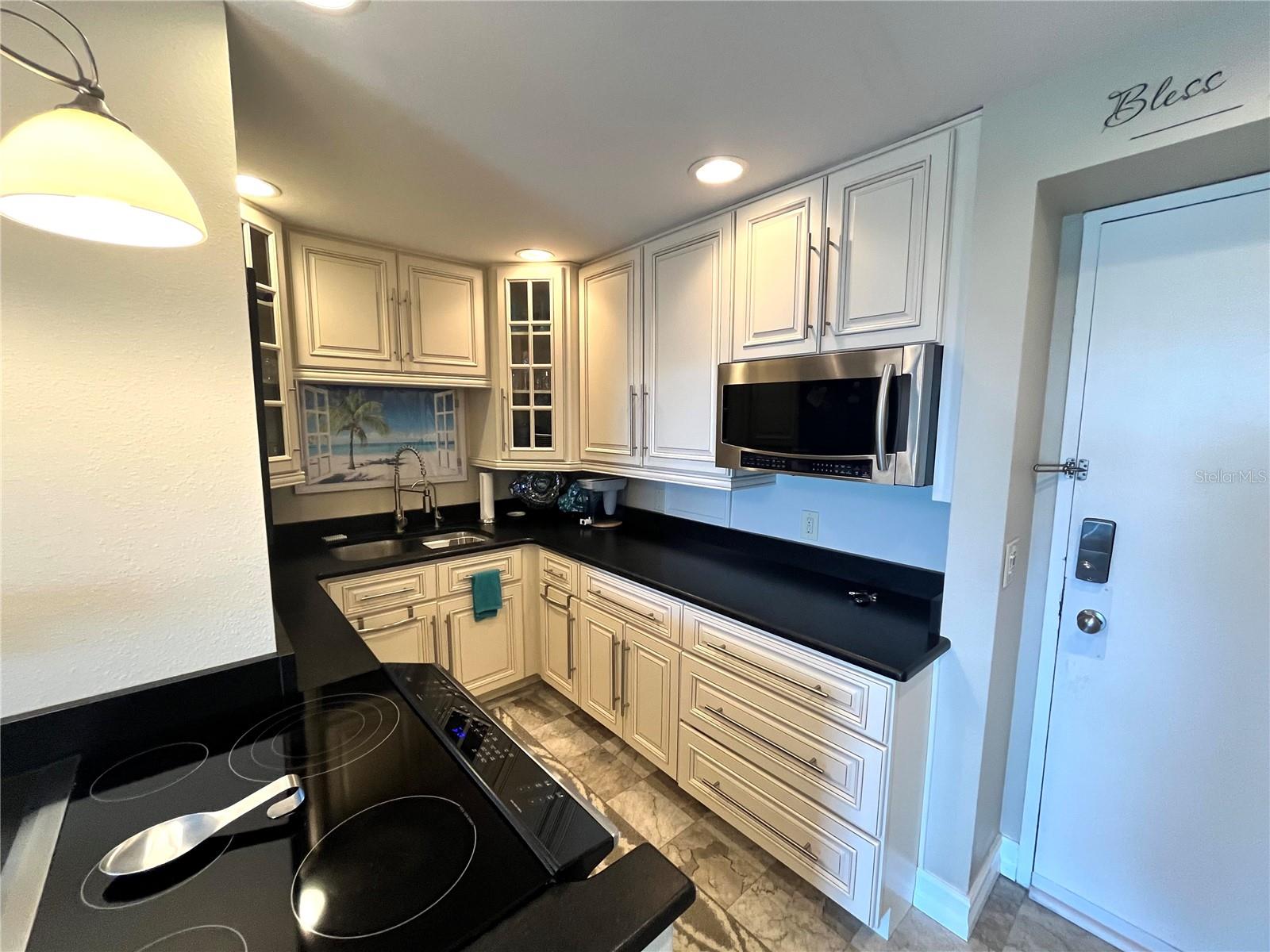 880 MANDALAY AVE #N610 — photo 25