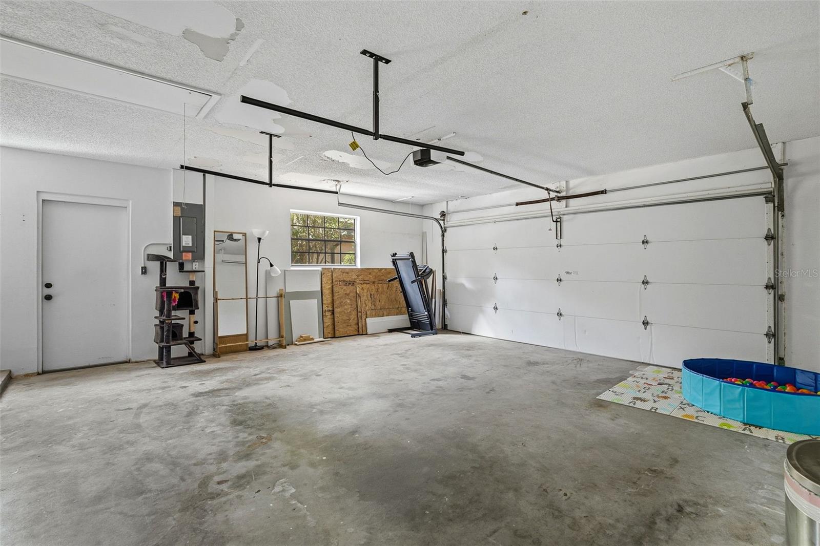 2749 GREENDALE DR — photo 31