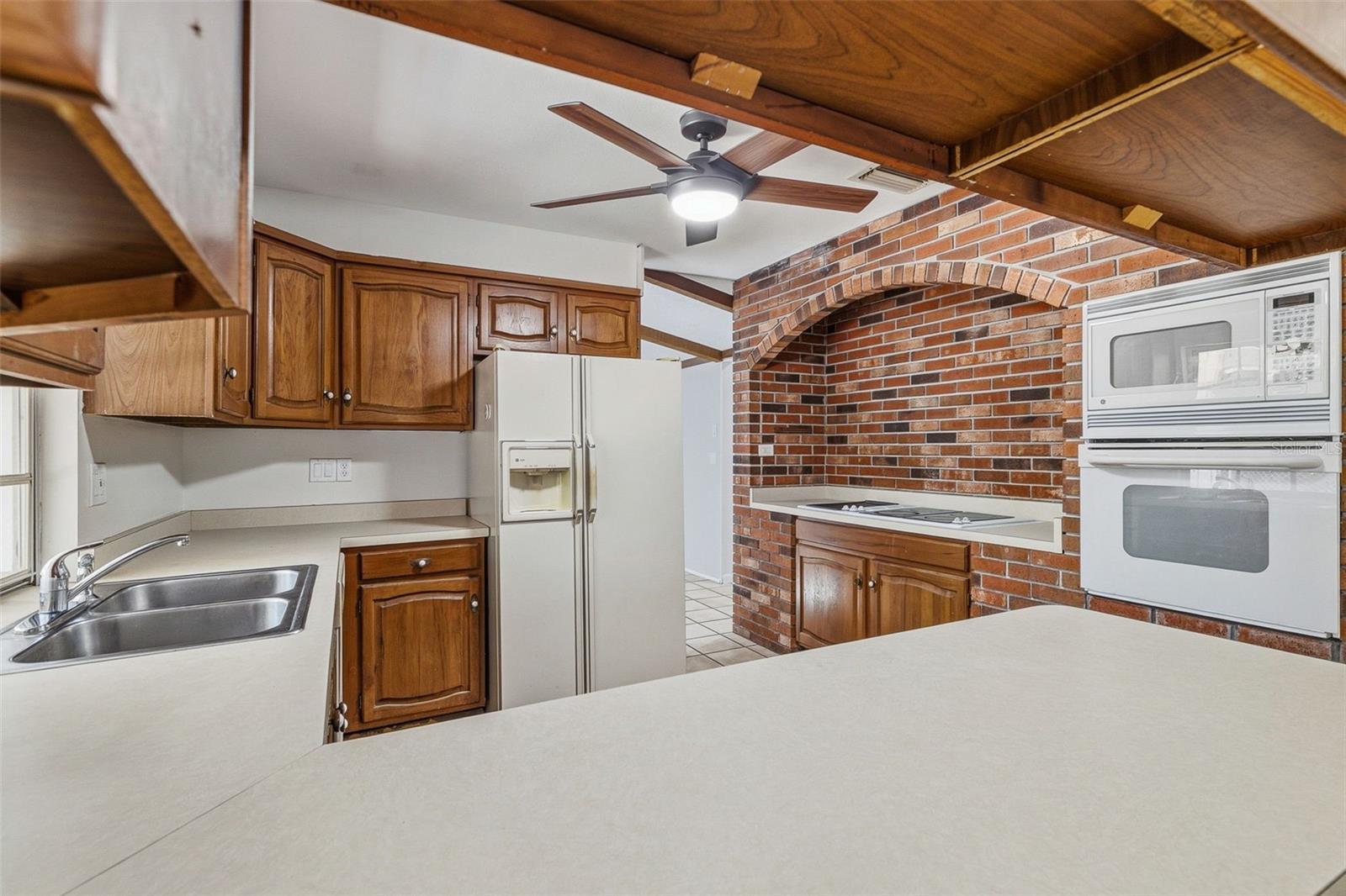 2749 GREENDALE DR — photo 10