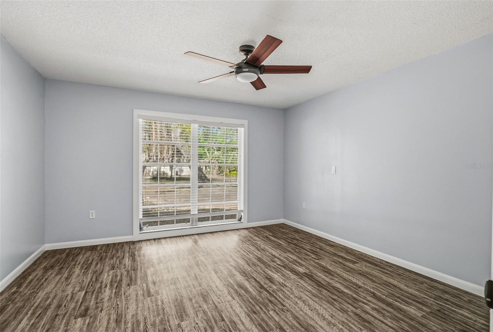 2749 GREENDALE DR — photo 23