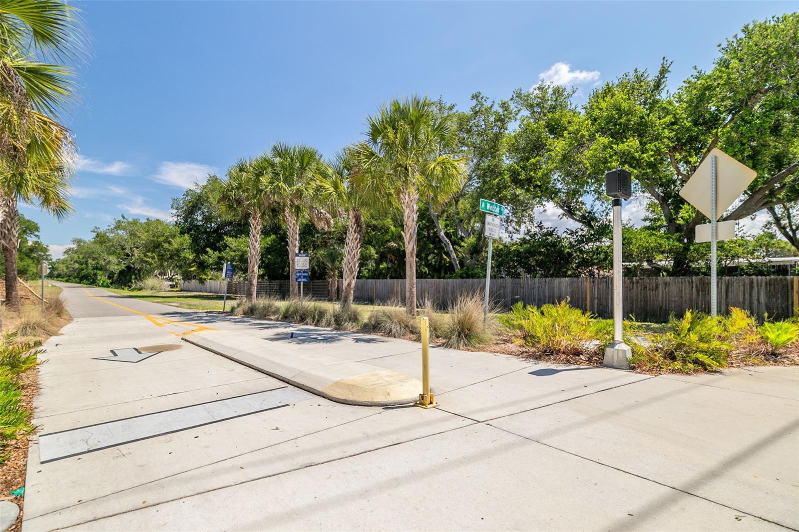 2749 GREENDALE DR — photo 44