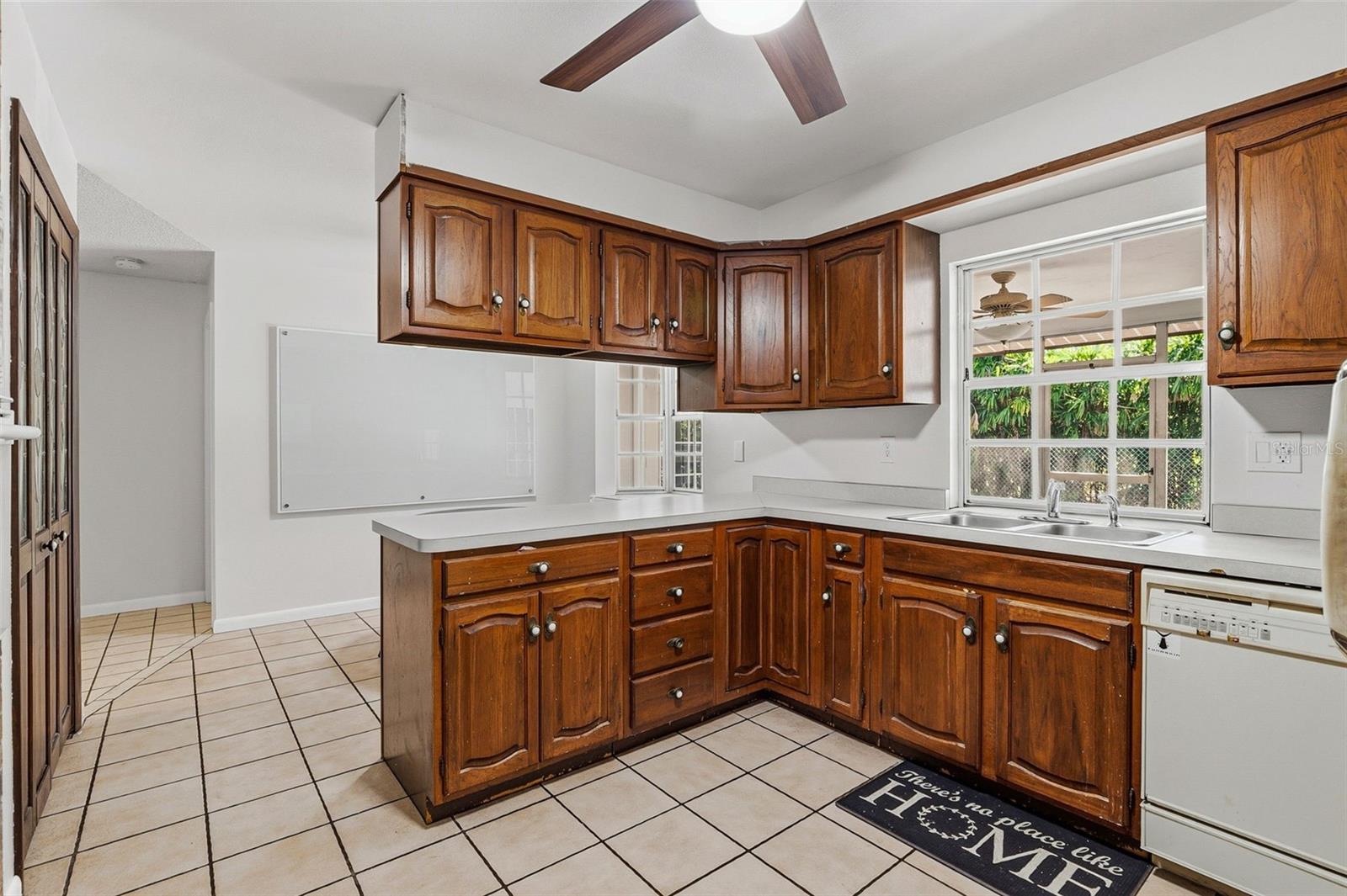 2749 GREENDALE DR — photo 11