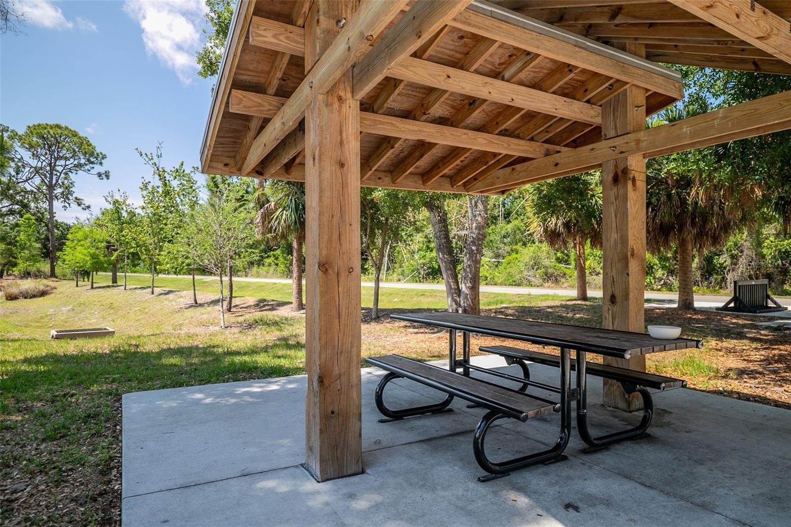 2749 GREENDALE DR — photo 40