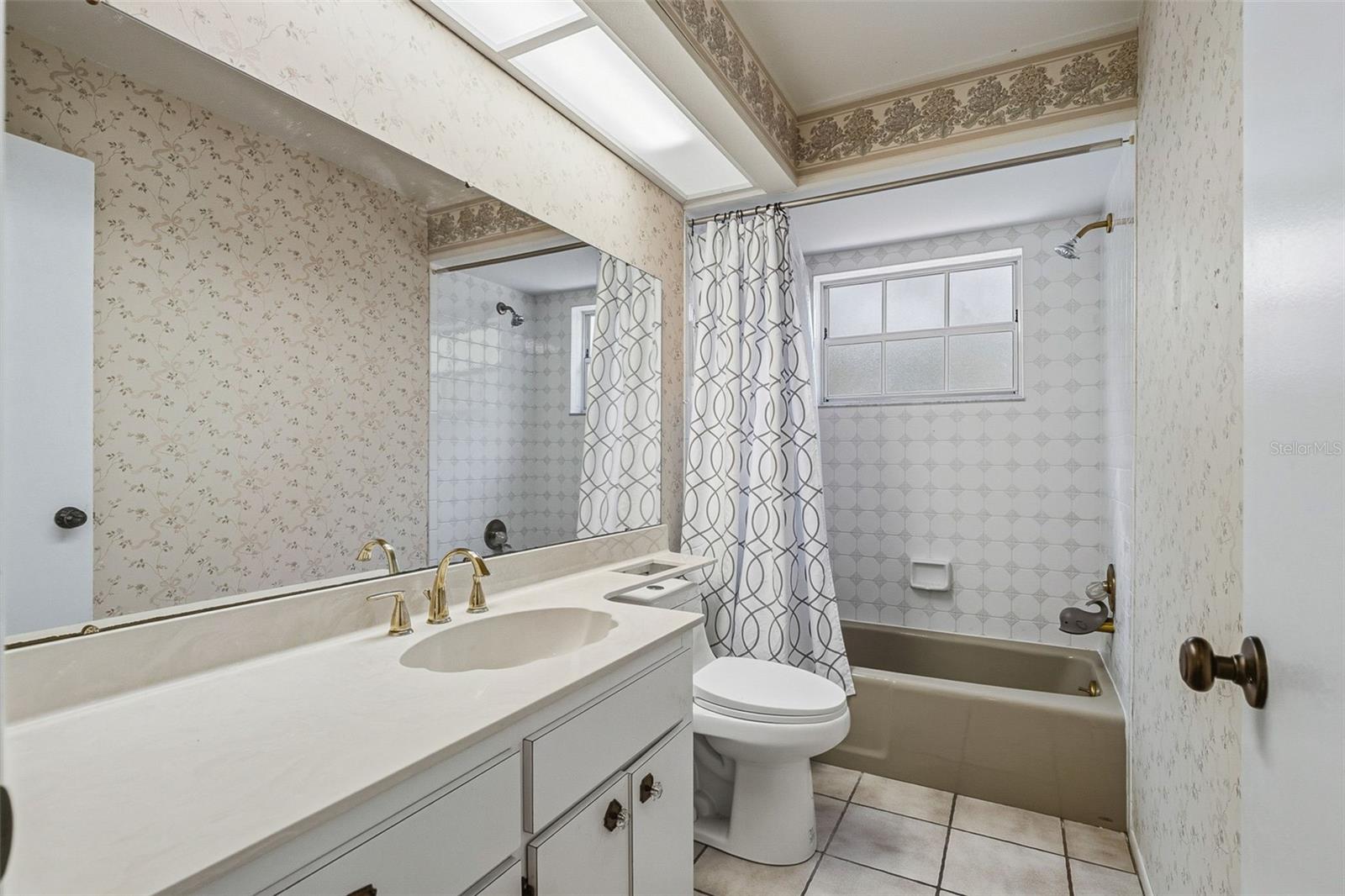 2749 GREENDALE DR — photo 25