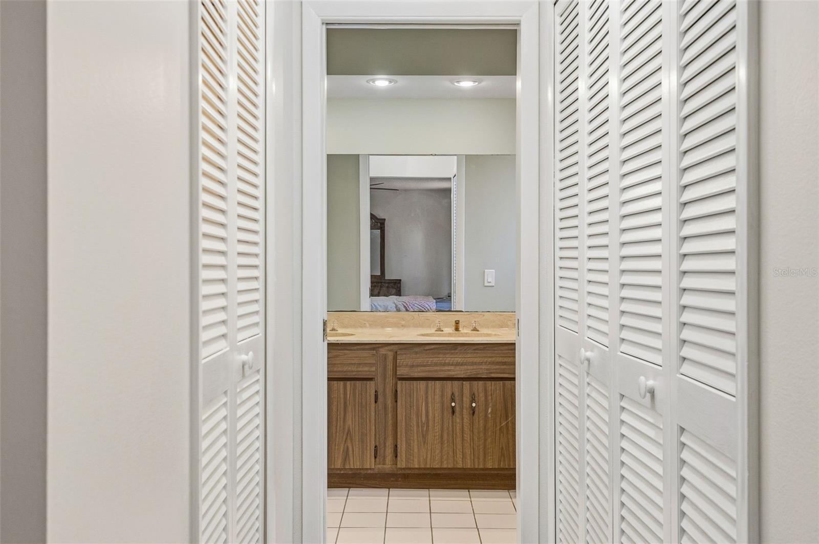 2749 GREENDALE DR — photo 20
