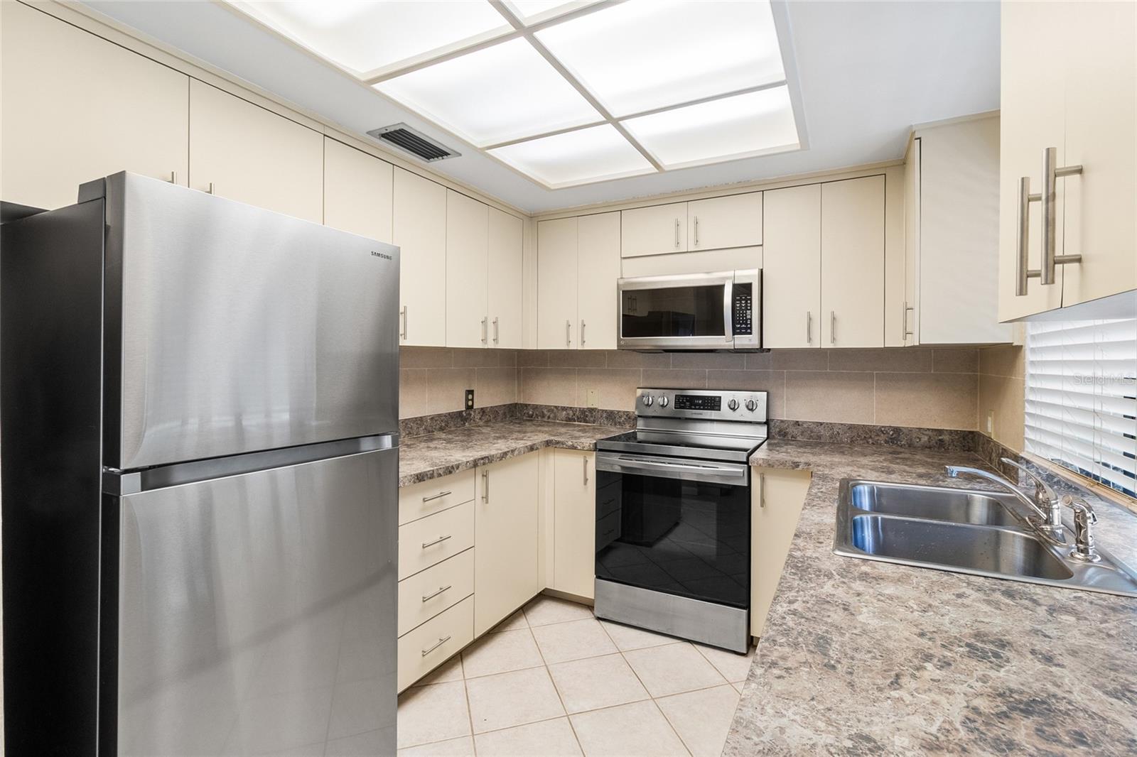 3016 LANDMARK BLVD #401 — photo 15