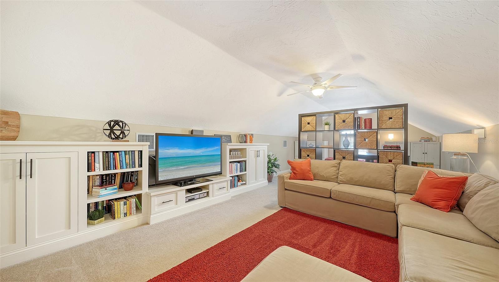 7507 ABBEY GLN — photo 38