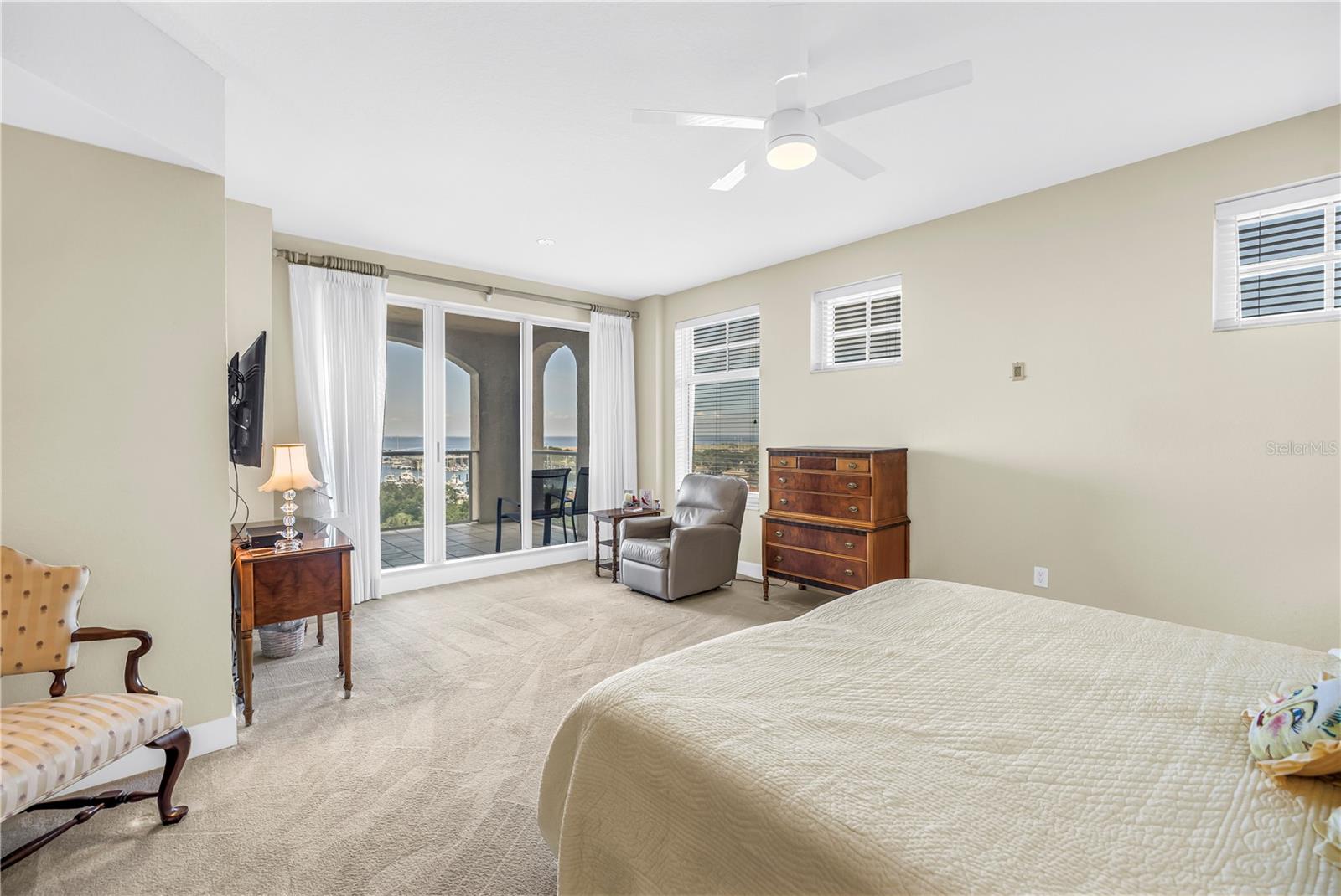 100 BEACH DR NE #702 — photo 19
