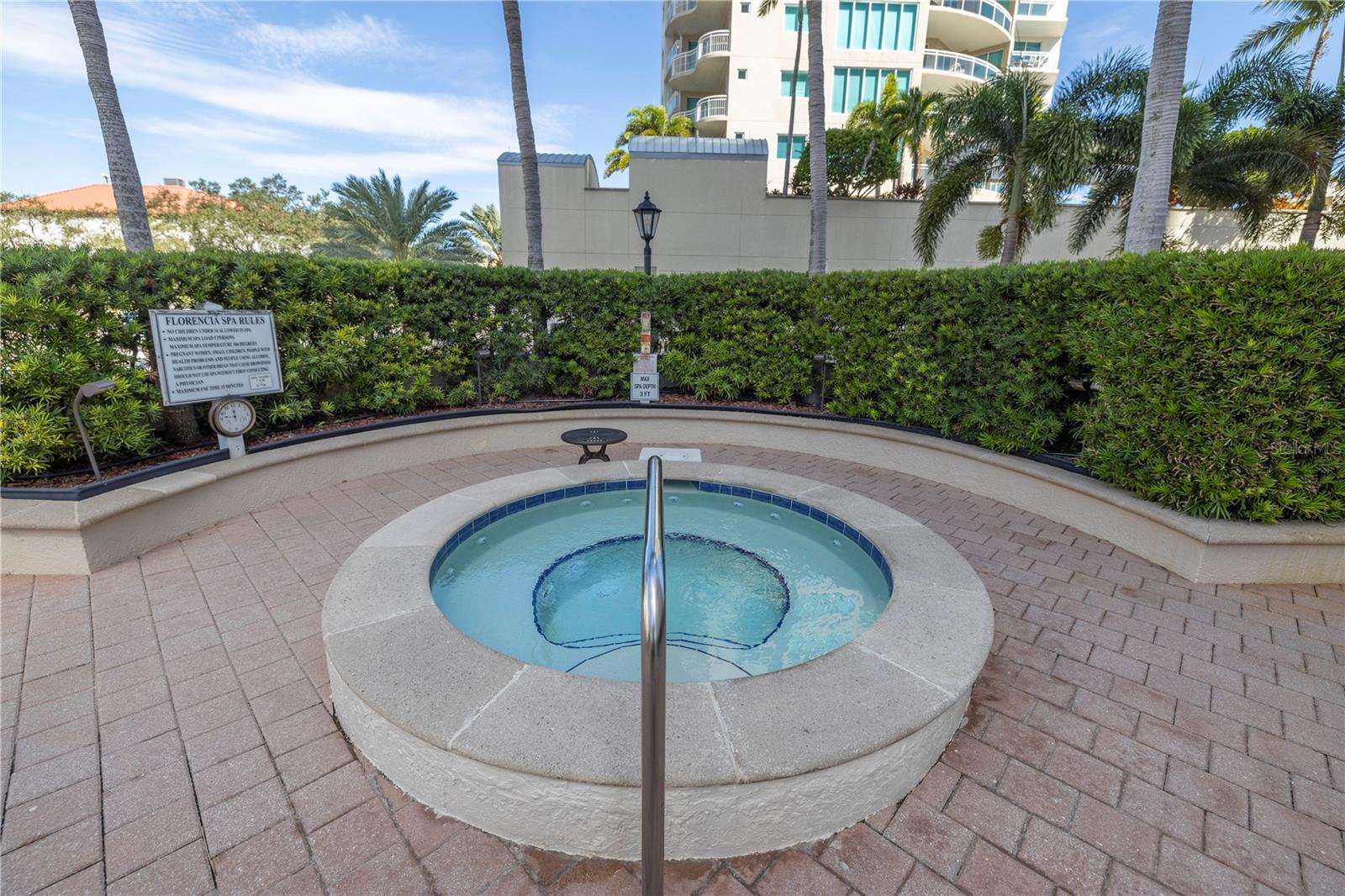 100 BEACH DR NE #702 — photo 34
