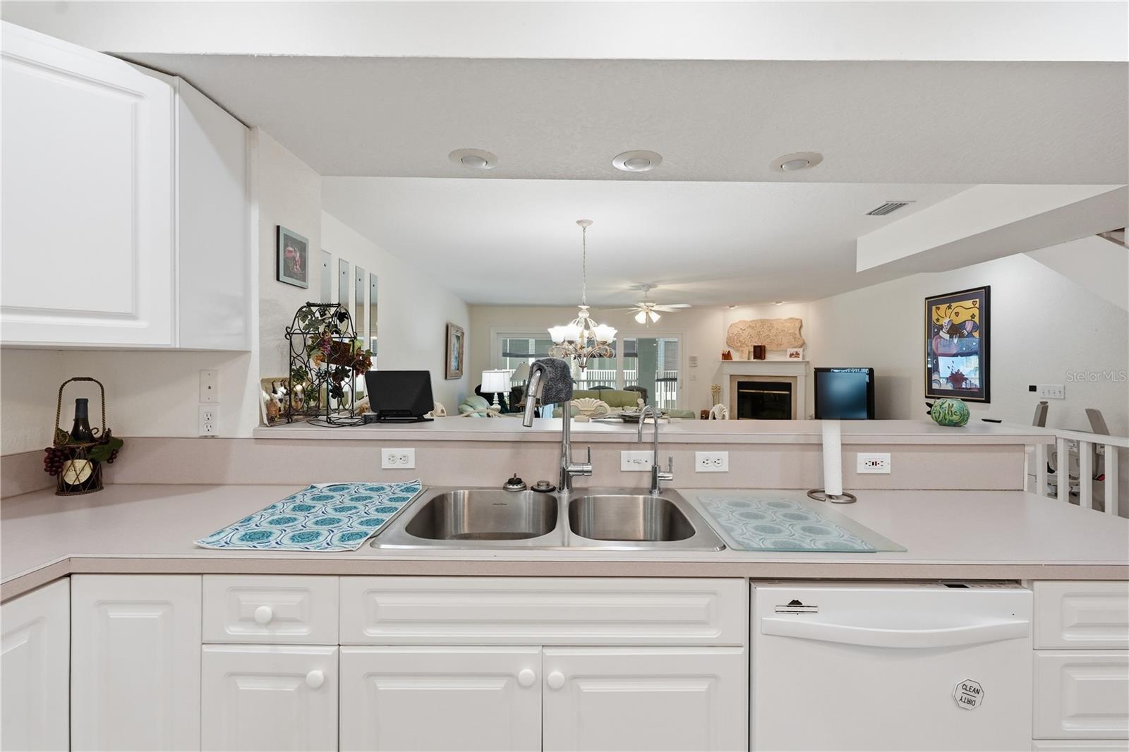 545 PINELLAS BAYWAY S #302 — photo 13