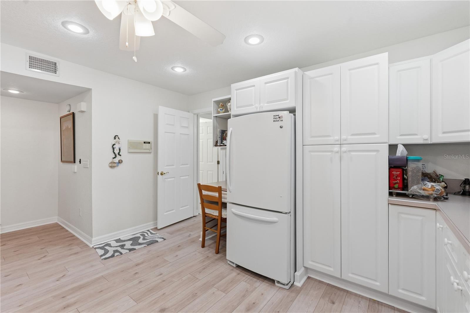 545 PINELLAS BAYWAY S #302 — photo 12