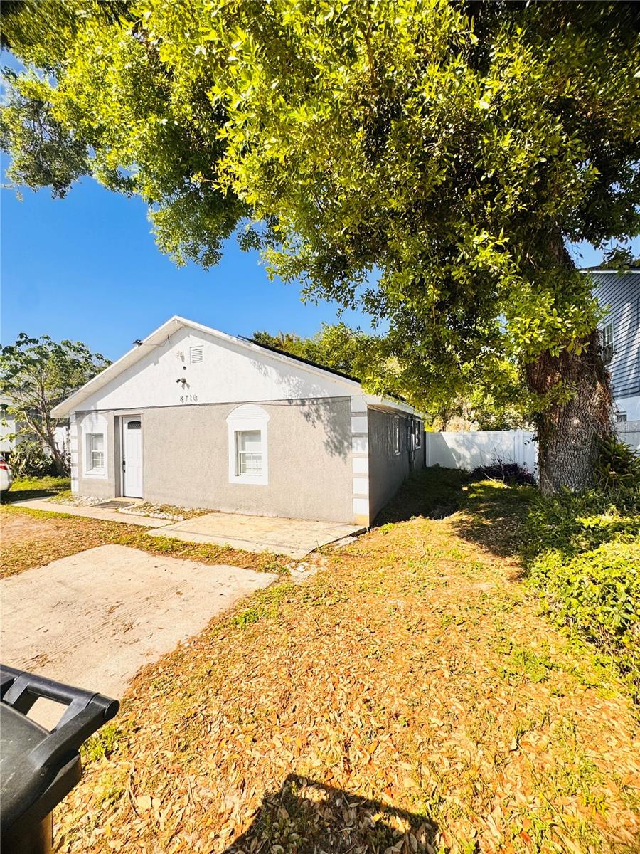 8710 N TANGERINE PL — photo 2