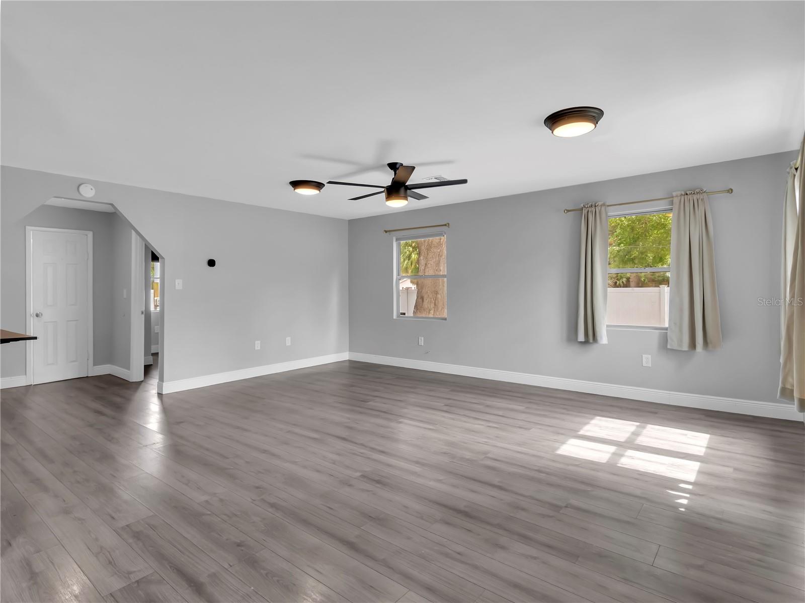 6201 THERESA ST — photo 10