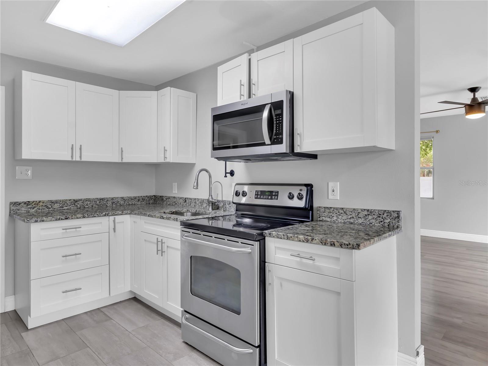 6201 THERESA ST — photo 15