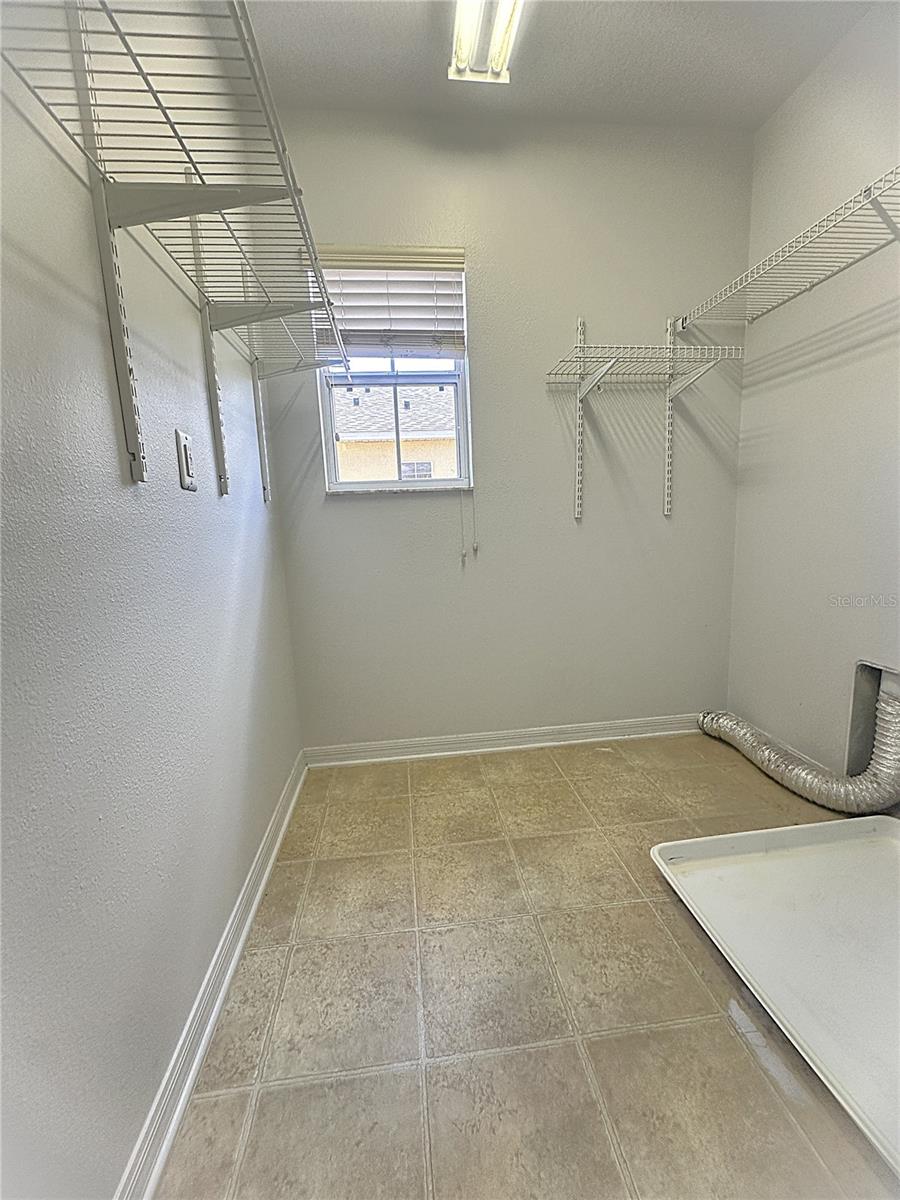 2048 SUN DOWN DR — photo 22