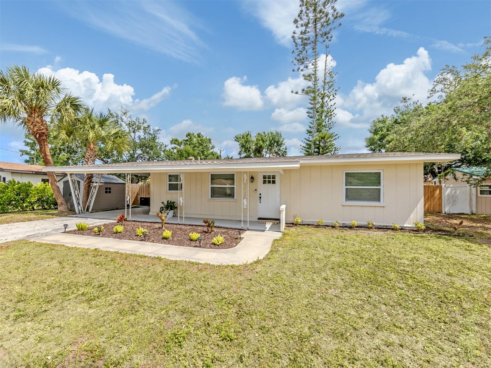 929 CYPRESS AVE — photo 2